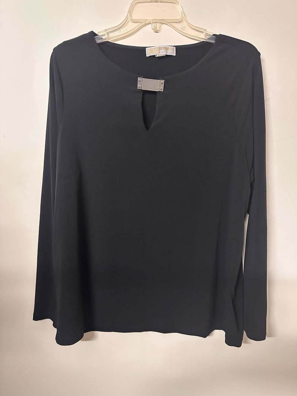 MICHAEL Michael Kors Black Long Sleeve Keyhole Blouse with Silver Hardware 1X